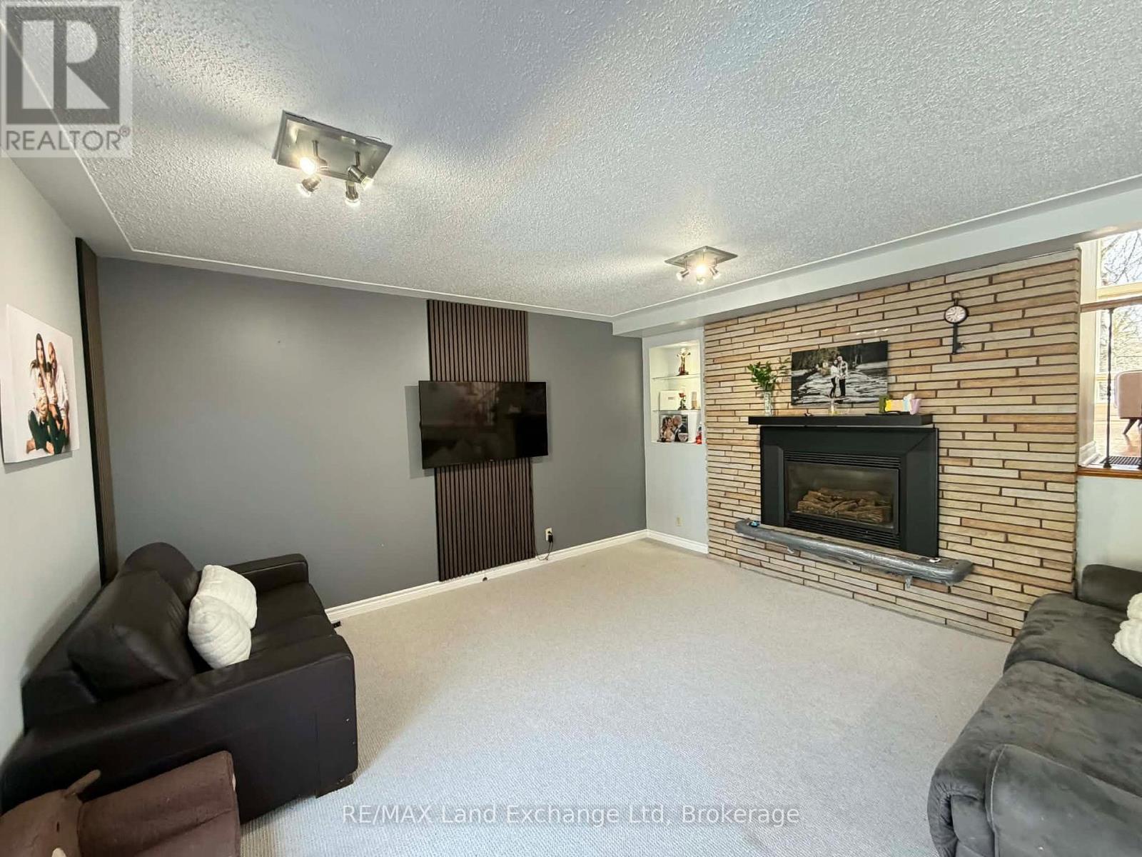 320 Summit Drive, North Huron, Ontario N0G 2W0 - Photo 13 - X12992616