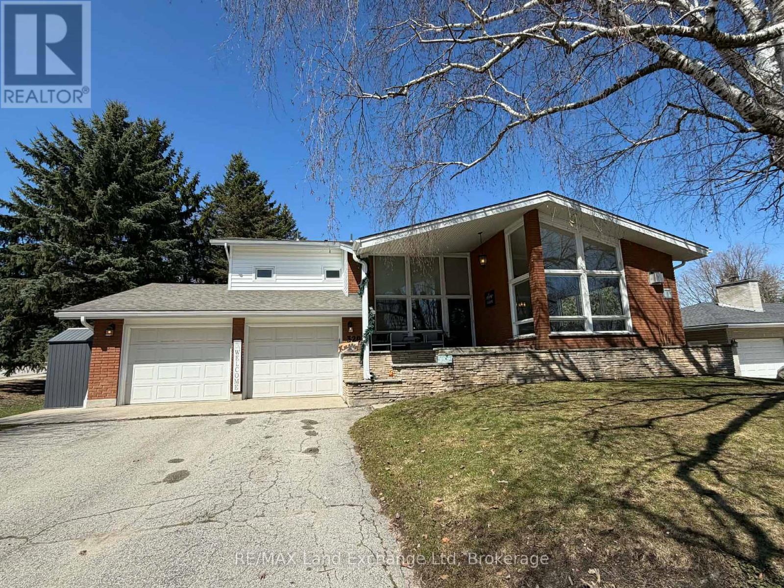 320 Summit Drive, North Huron, Ontario N0G 2W0 - Photo 36 - X12992616