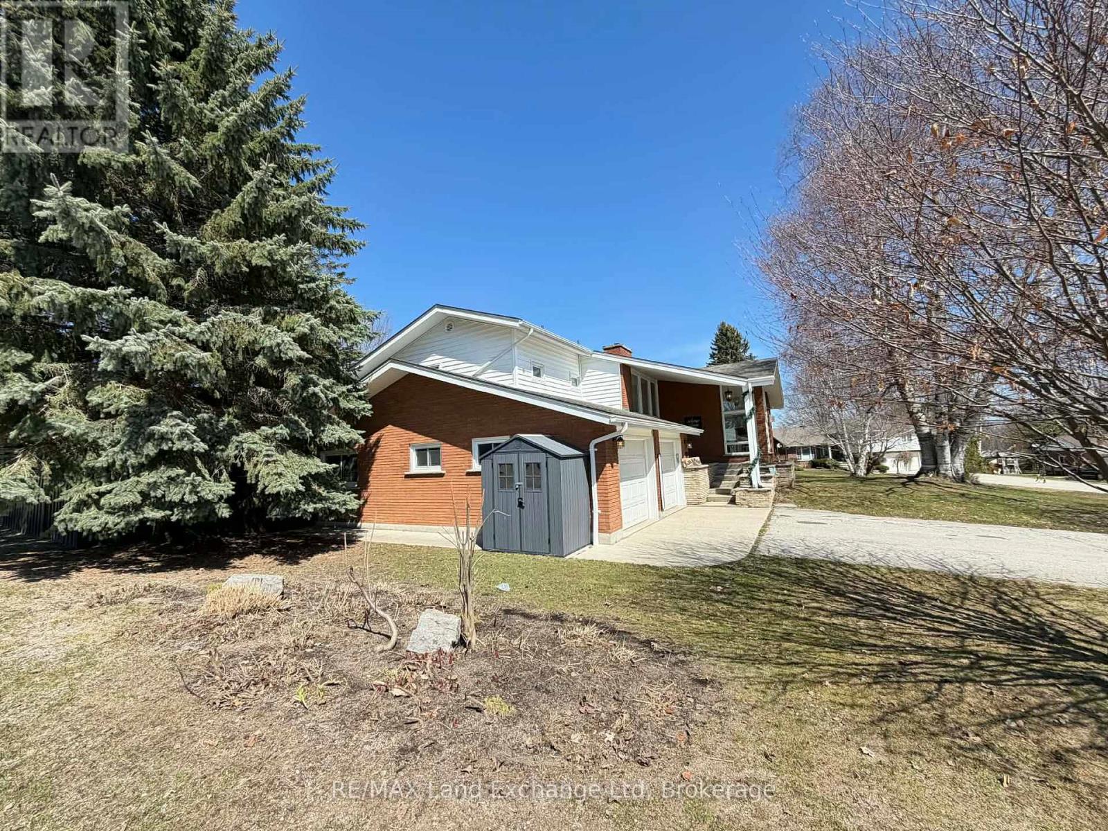 320 Summit Drive, North Huron, Ontario N0G 2W0 - Photo 37 - X12992616