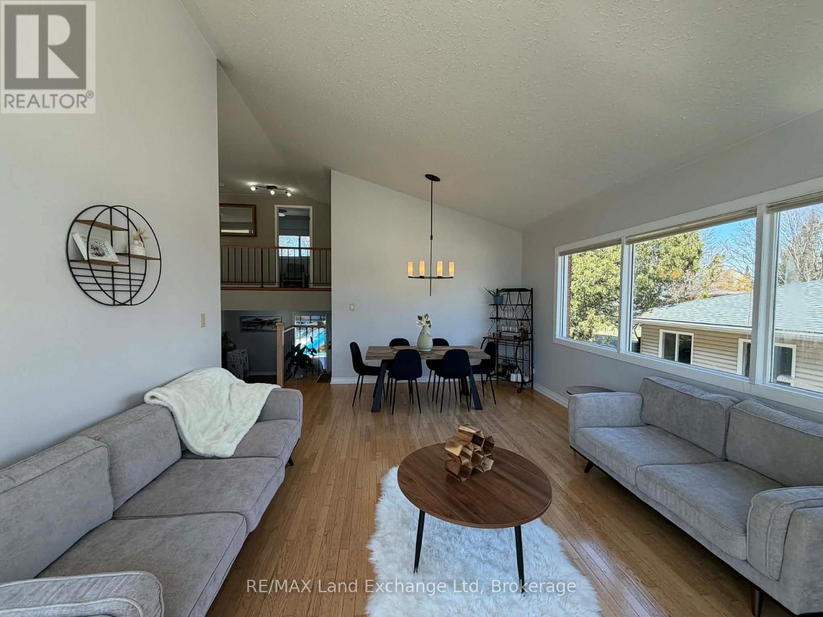 320 Summit Drive, North Huron, Ontario N0G 2W0 - Photo 7 - X12992616