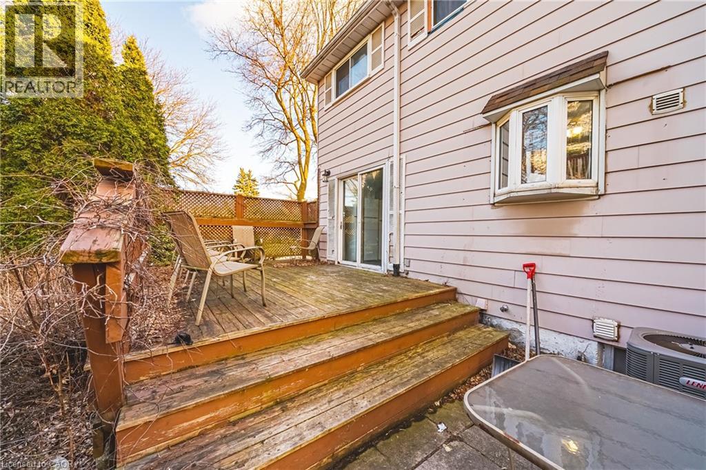 27 Glenview Court, Hamilton, Ontario  L9C 6H7 - Photo 22 - 40812435