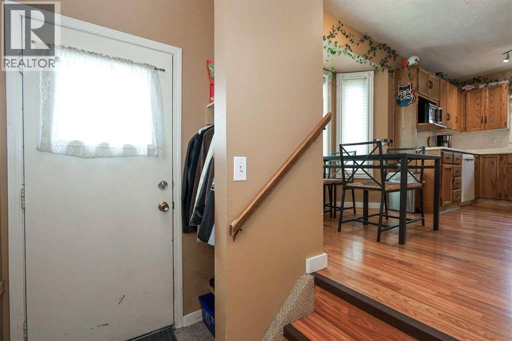 56 Elder Street, Red Deer, Alberta  T4R 2C6 - Photo 14 - A2300175