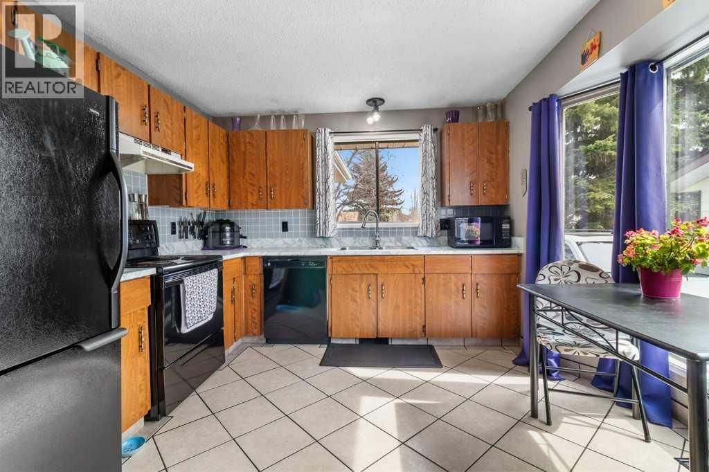 10 Chappel Drive, Red Deer, Alberta  T4P 2R8 - Photo 8 - A2301137