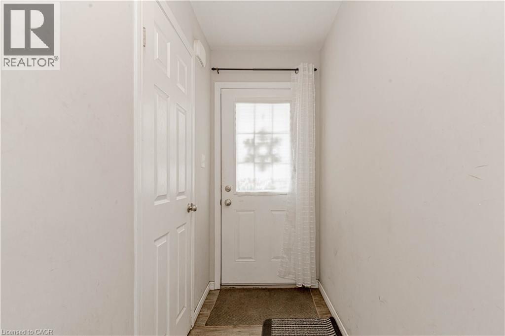 50 Pinnacle Drive Unit# 55, Kitchener, Ontario  N2P 0H8 - Photo 3 - 40820315