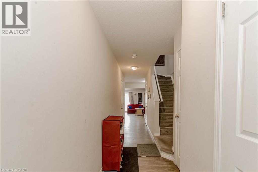 50 Pinnacle Drive Unit# 55, Kitchener, Ontario  N2P 0H8 - Photo 4 - 40820315