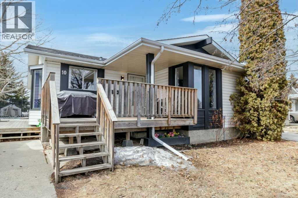 10 Chappel Drive, Red Deer, Alberta  T4P 2R8 - Photo 1 - A2301137