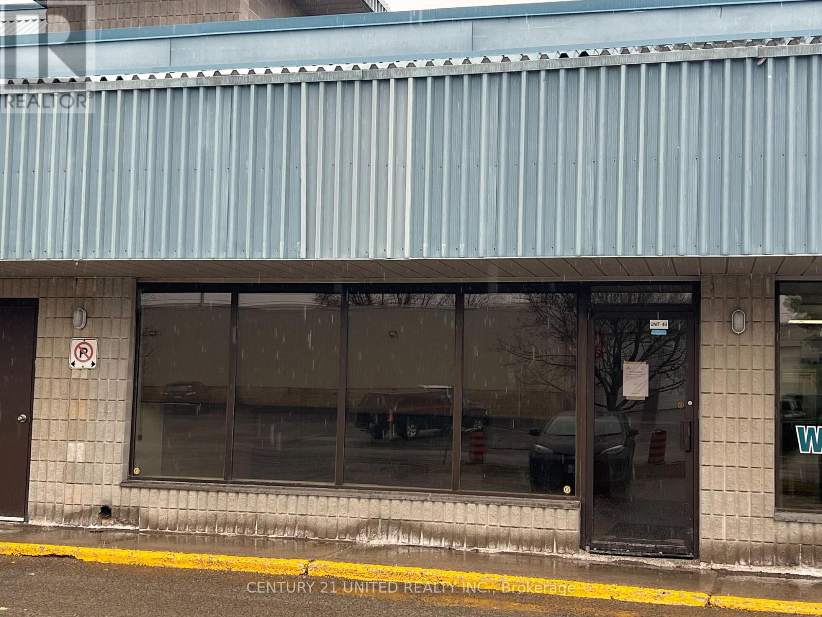 4 - 637 The Queensway, Peterborough, Ontario  K9J 7J6 - Photo 1 - X12992540