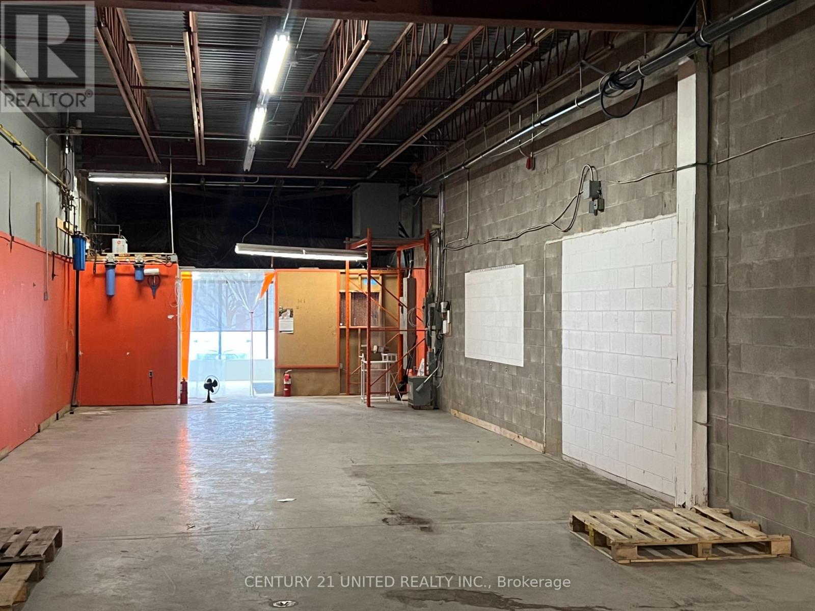 4 - 637 The Queensway, Peterborough, Ontario  K9J 7J6 - Photo 2 - X12992540