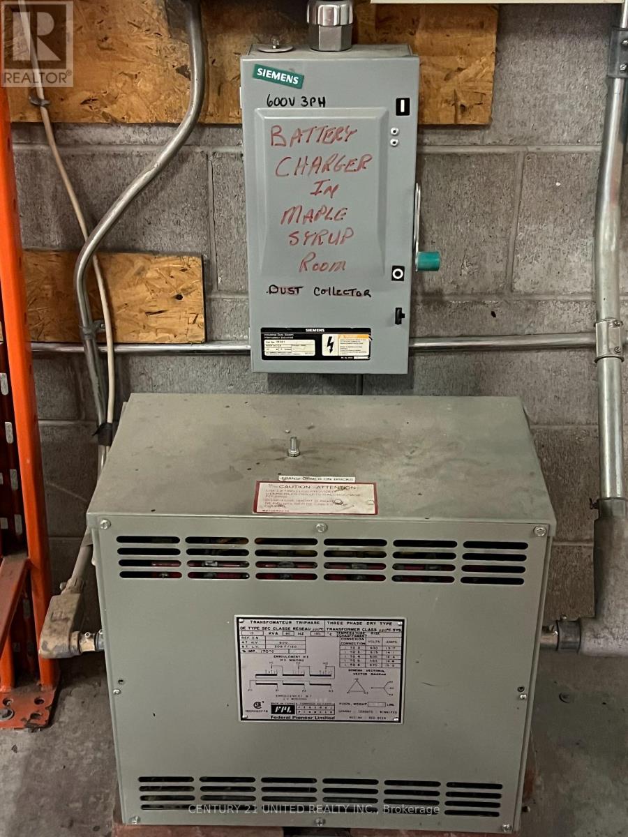 4 - 637 The Queensway, Peterborough, Ontario  K9J 7J6 - Photo 6 - X12992540