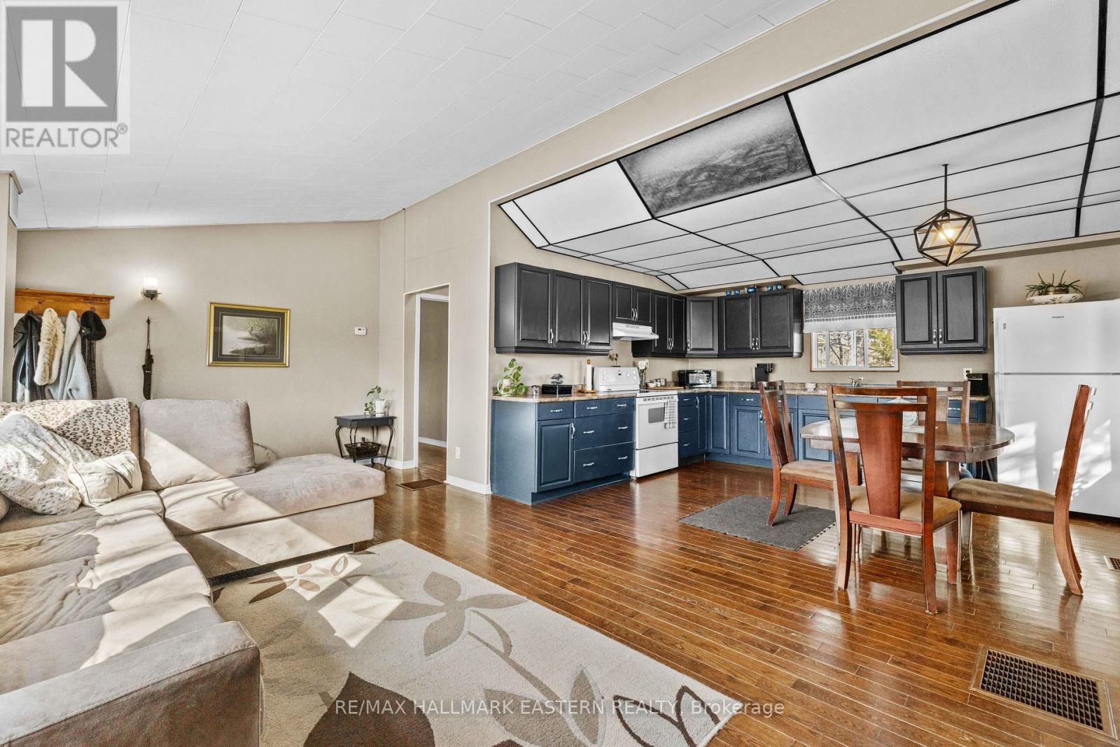 700 Golf Course Road, Douro-Dummer, Ontario  K0L 2H0 - Photo 12 - X12992550