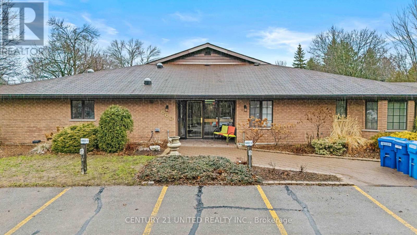 3 - 660 Whitaker Street, Peterborough, Ontario K9H 7L5 - Photo 1 - X12992660