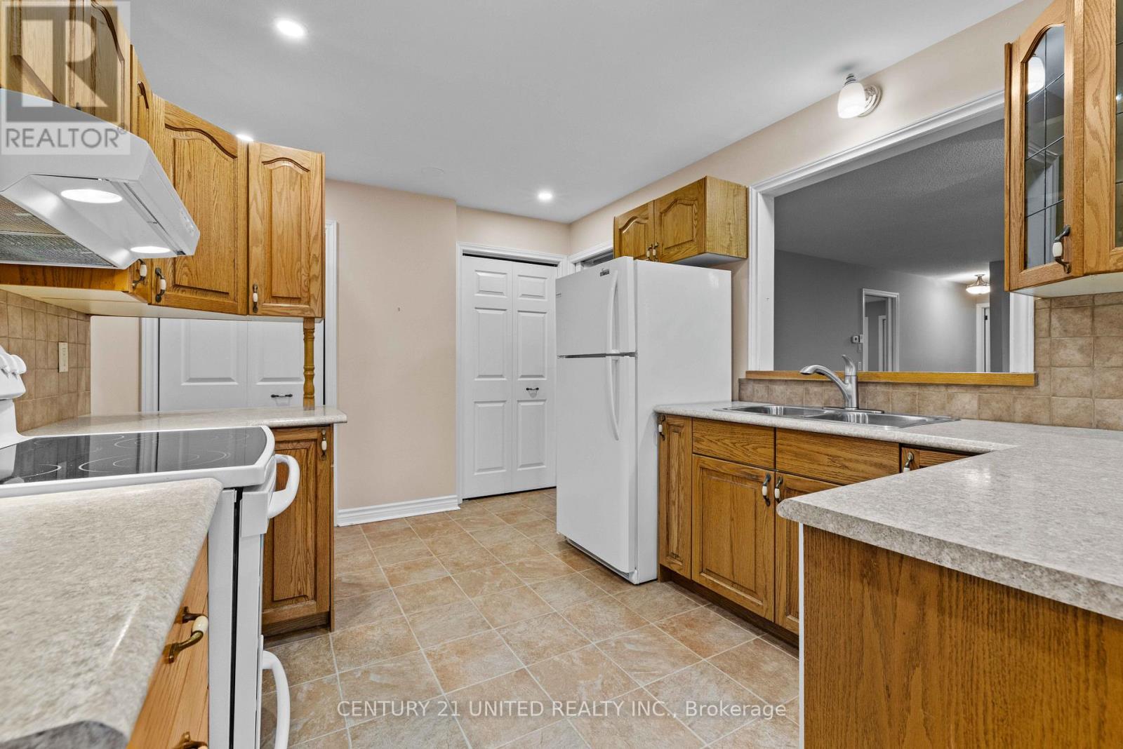 3 - 660 Whitaker Street, Peterborough, Ontario K9H 7L5 - Photo 23 - X12992660