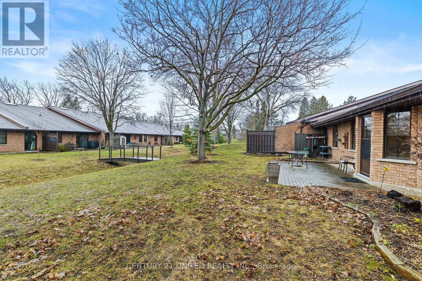 3 - 660 Whitaker Street, Peterborough, Ontario K9H 7L5 - Photo 8 - X12992660