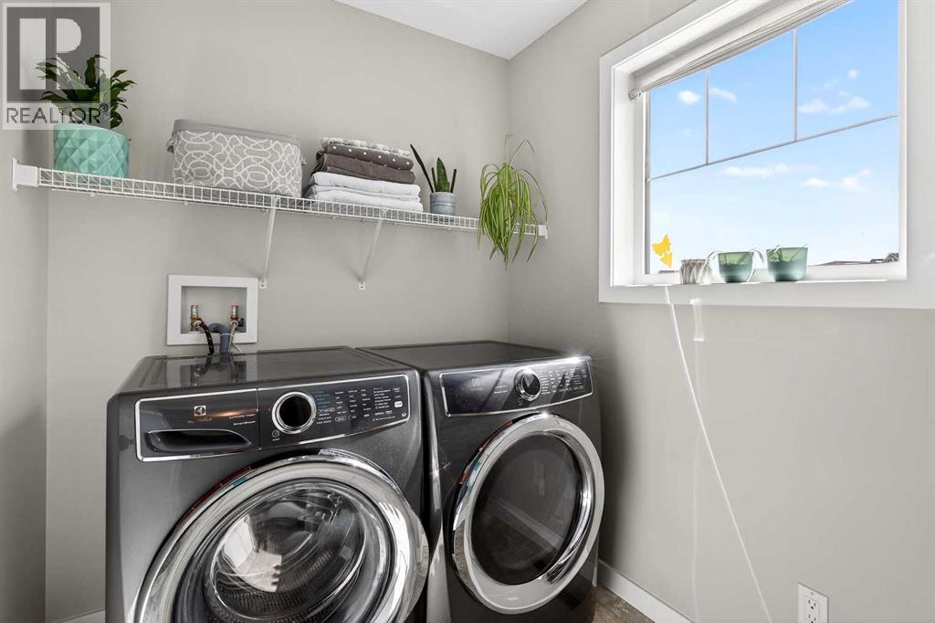 299 Hillcrest Heights Sw, Airdrie, Alberta  T4B 3Z2 - Photo 38 - A2297970