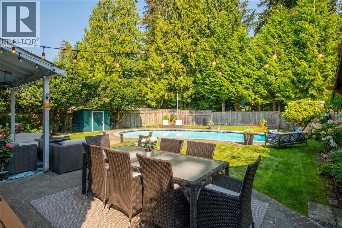 2864 Bushnell Place, North Vancouver, British Columbia  V7J 2Y8 - Photo 5 - R3095696