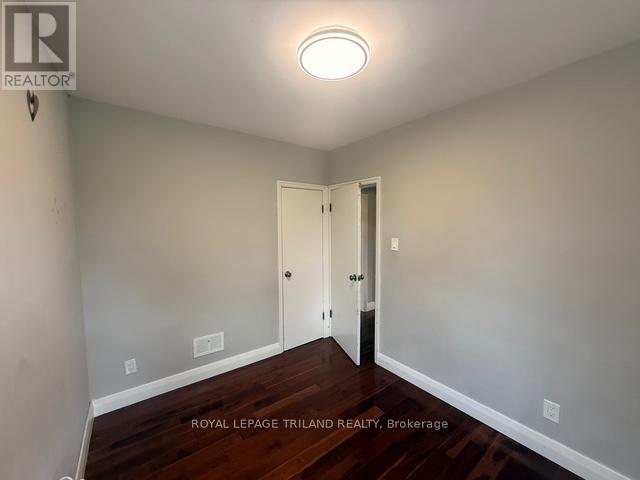 63 Greenfield Drive, London South, Ontario  N6E 1M8 - Photo 11 - X12992764