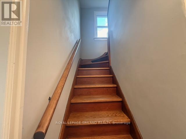 63 Greenfield Drive, London South, Ontario  N6E 1M8 - Photo 15 - X12992764