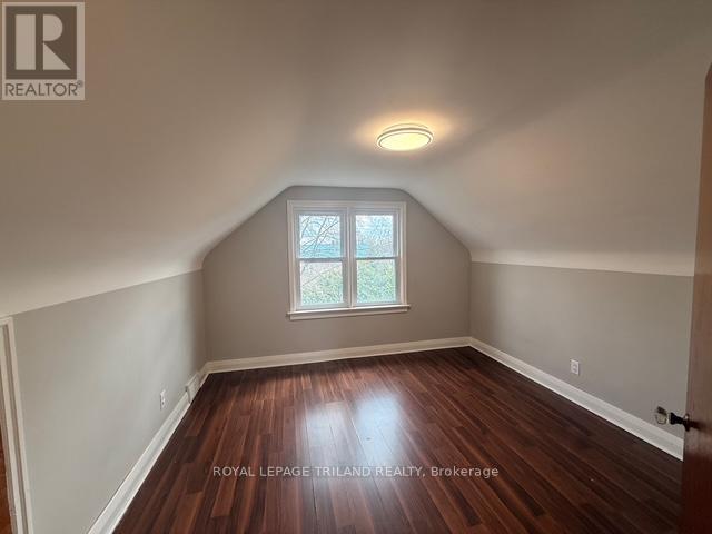 63 Greenfield Drive, London South, Ontario  N6E 1M8 - Photo 20 - X12992764