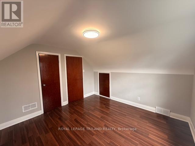 63 Greenfield Drive, London South, Ontario  N6E 1M8 - Photo 21 - X12992764