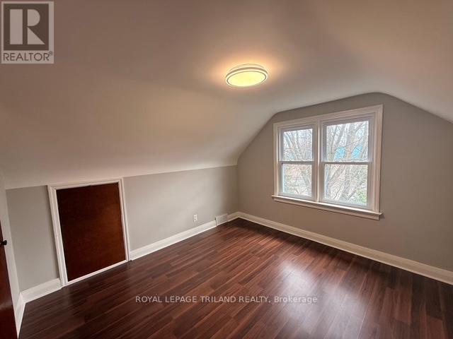 63 Greenfield Drive, London South, Ontario  N6E 1M8 - Photo 22 - X12992764