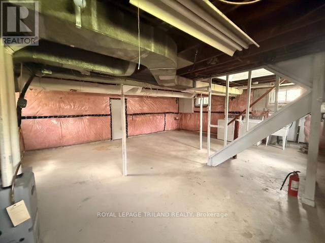 63 Greenfield Drive, London South, Ontario  N6E 1M8 - Photo 23 - X12992764