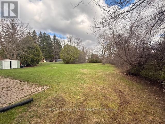 63 Greenfield Drive, London South, Ontario  N6E 1M8 - Photo 24 - X12992764