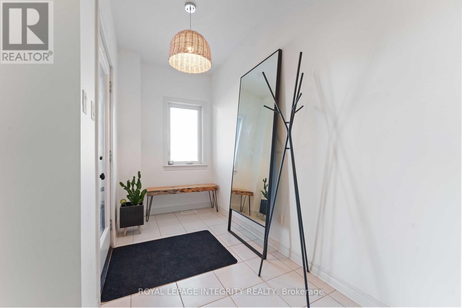 502 Labrador Crescent, Ottawa, Ontario K1T 0R4 - Photo 13 - X12992568