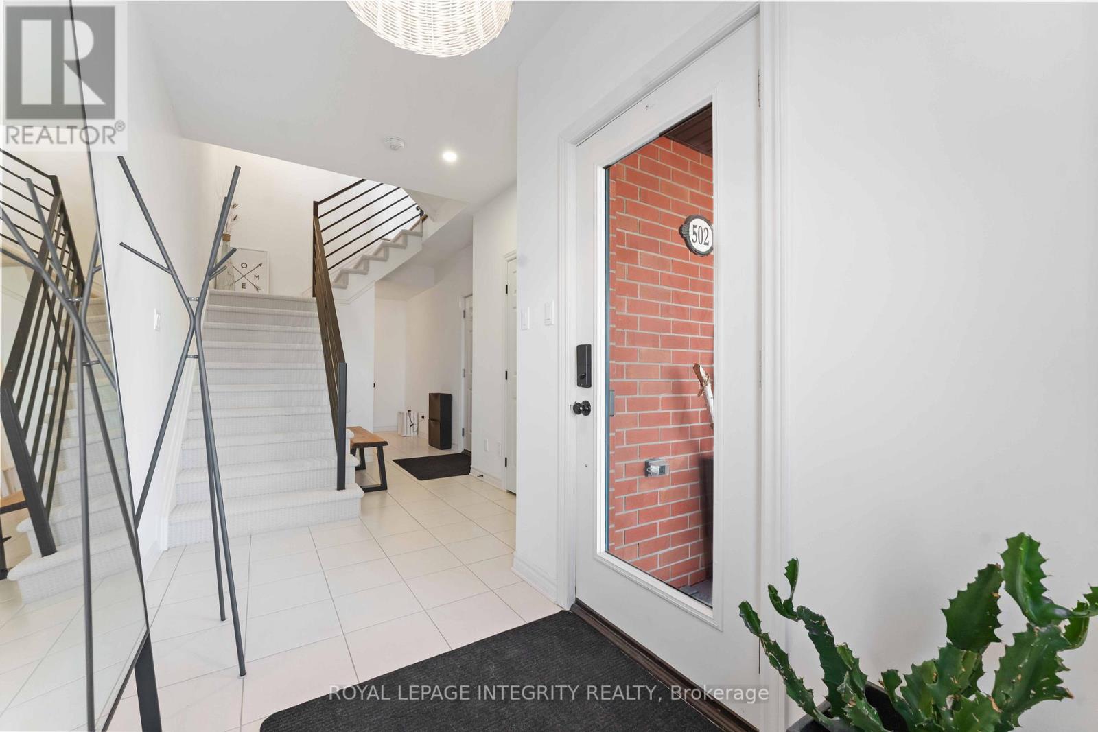 502 Labrador Crescent, Ottawa, Ontario K1T 0R4 - Photo 14 - X12992568