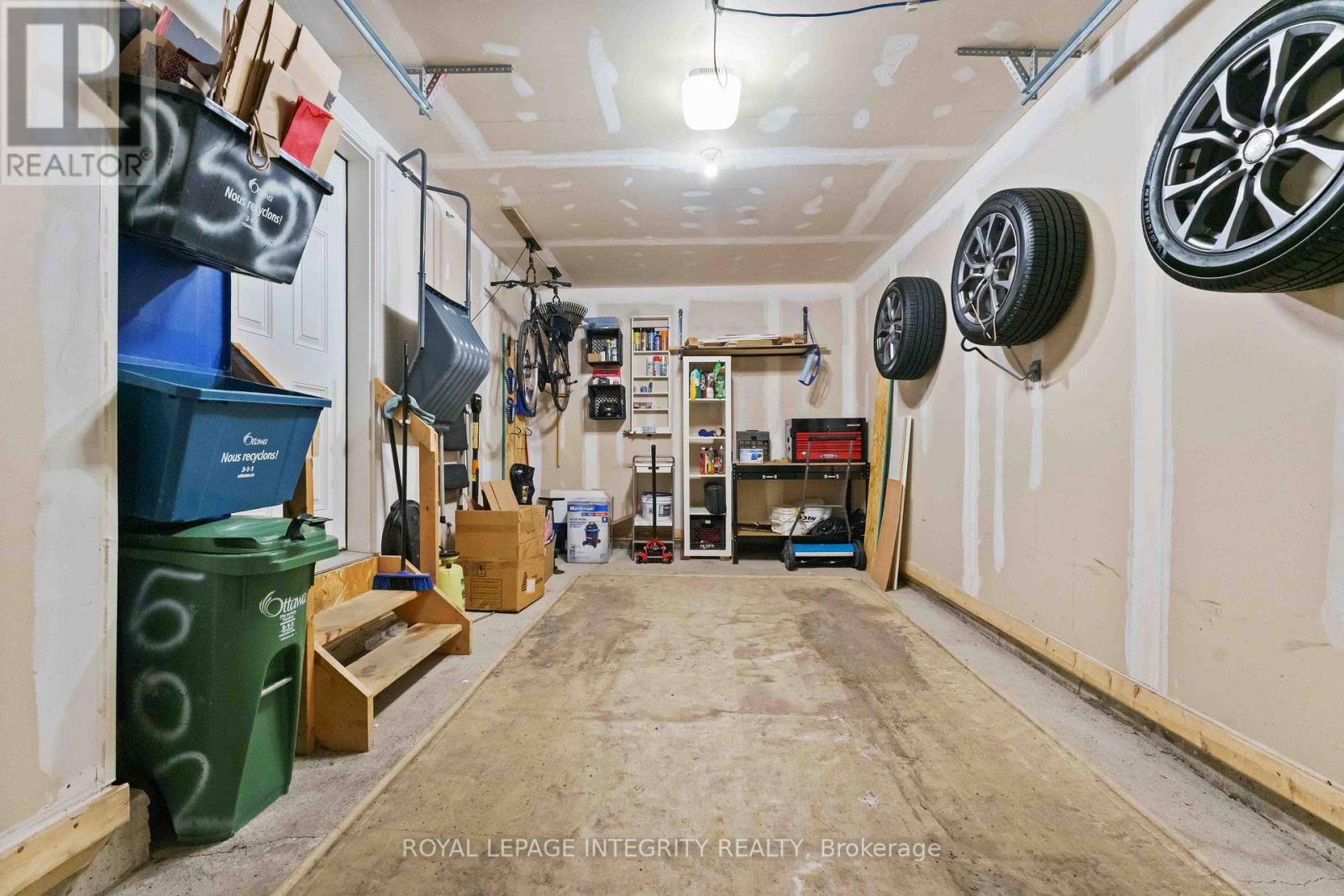 502 Labrador Crescent, Ottawa, Ontario K1T 0R4 - Photo 26 - X12992568