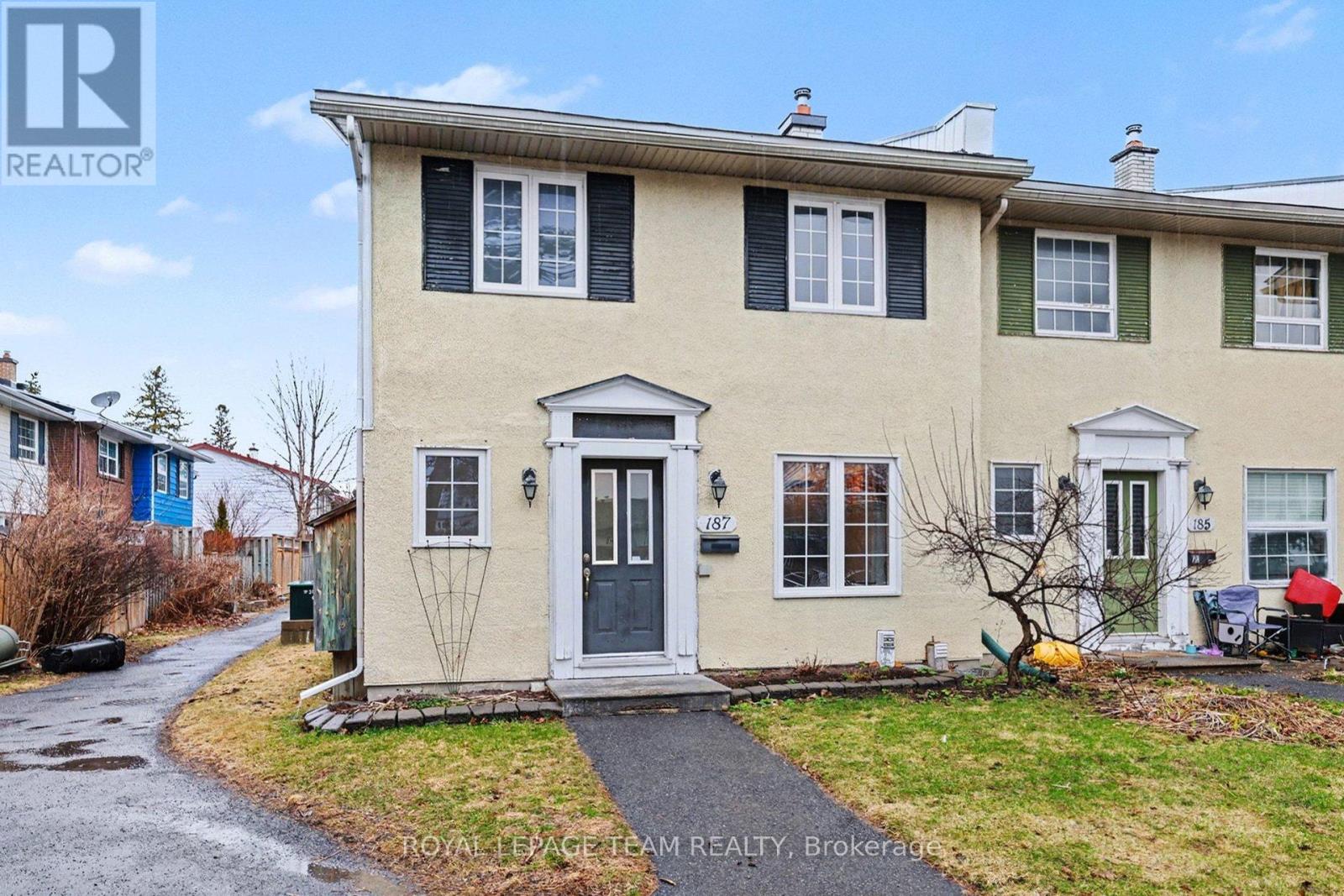187 Monterey Drive, Ottawa, Ontario K2H 7A9 - Photo 2 - X12992580