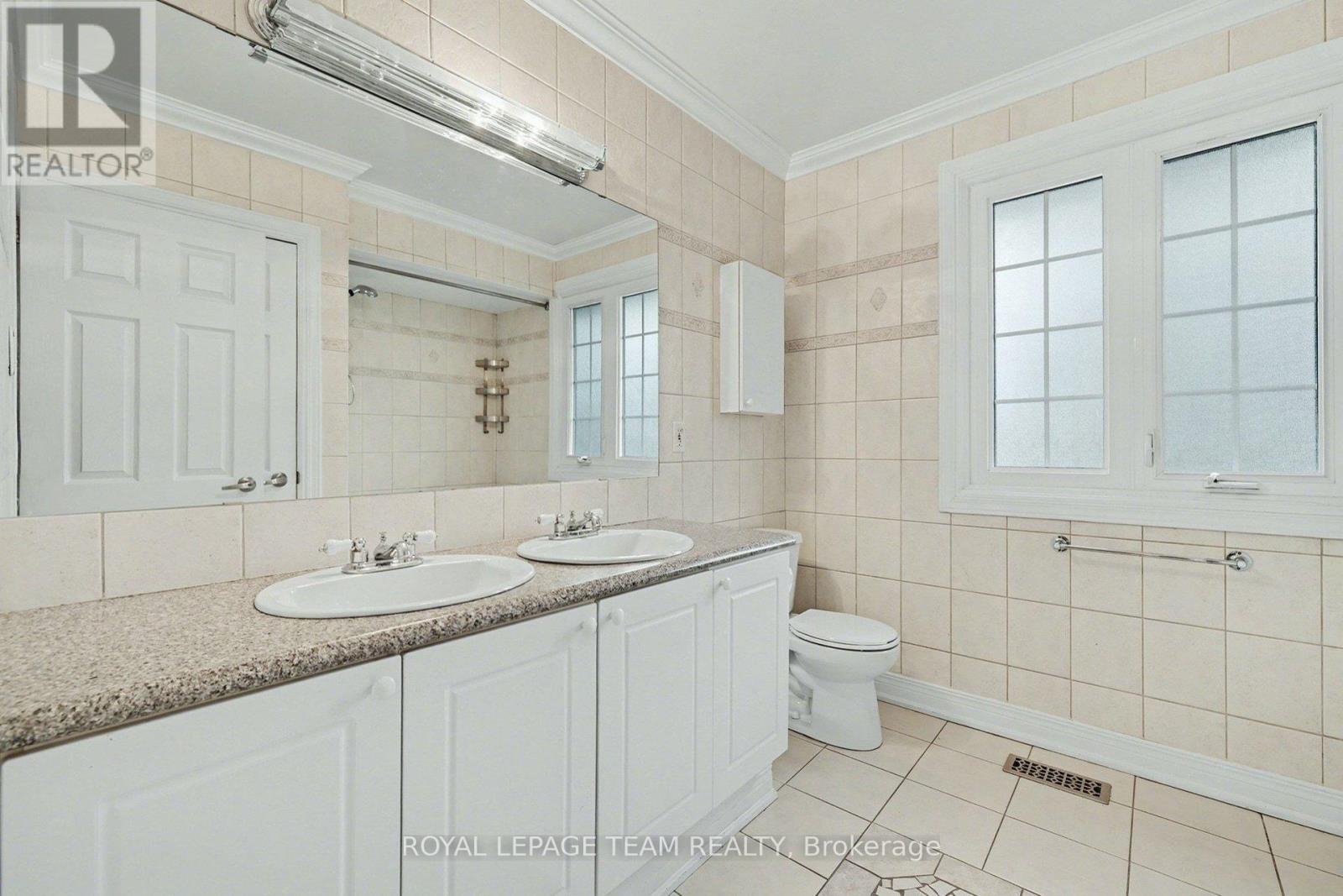 187 Monterey Drive, Ottawa, Ontario K2H 7A9 - Photo 26 - X12992580