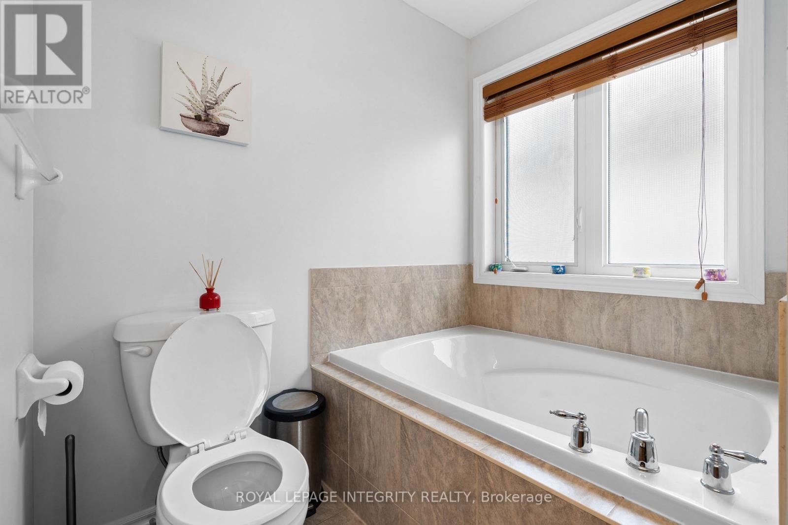 102 Sonesta Circle, Ottawa, Ontario K2S 0G6 - Photo 17 - X12992668