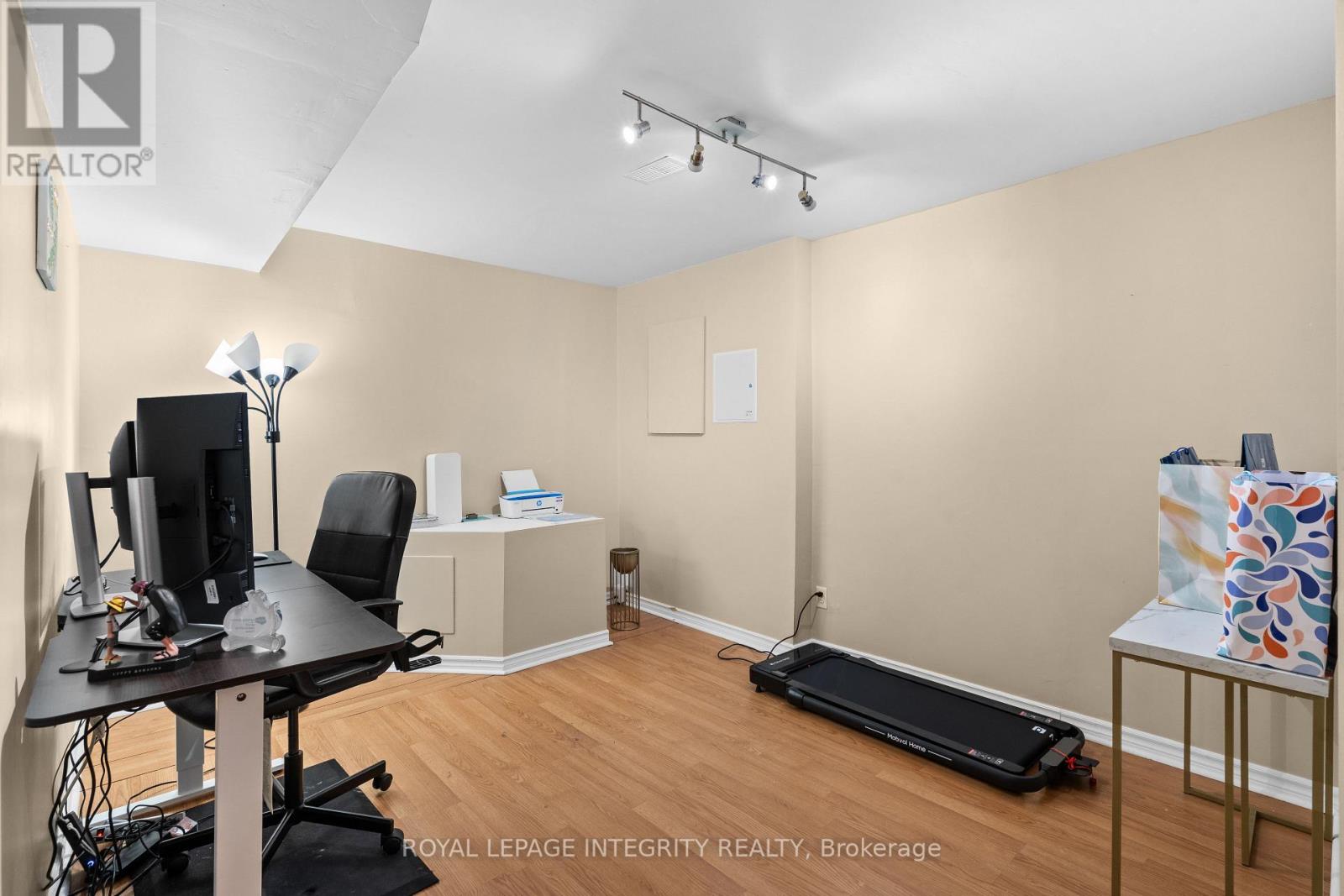 102 Sonesta Circle, Ottawa, Ontario K2S 0G6 - Photo 22 - X12992668