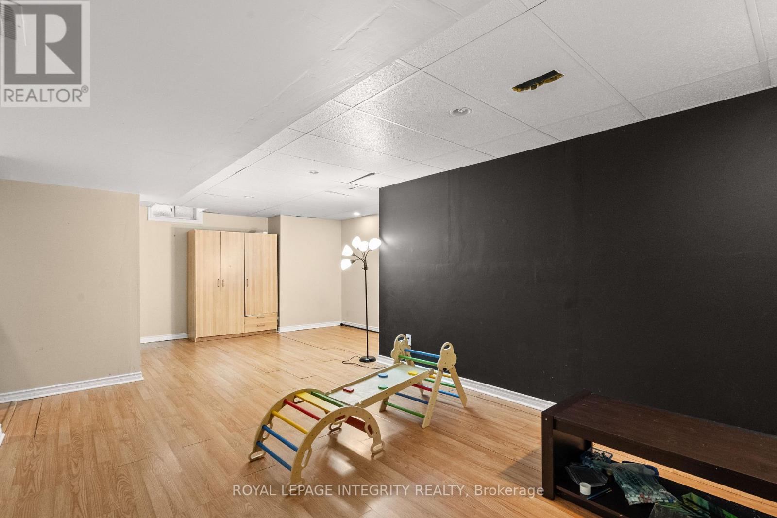 102 Sonesta Circle, Ottawa, Ontario K2S 0G6 - Photo 23 - X12992668