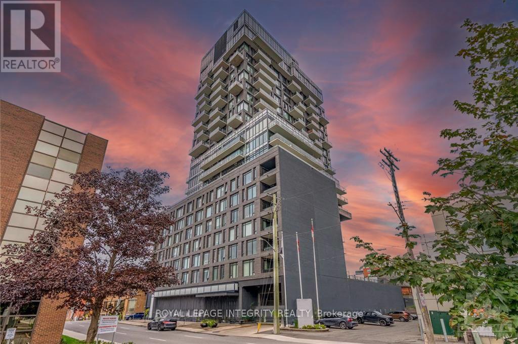 1006 - 203 Catherine Street, Ottawa, Ontario  K2P 1J5 - Photo 2 - X12992692