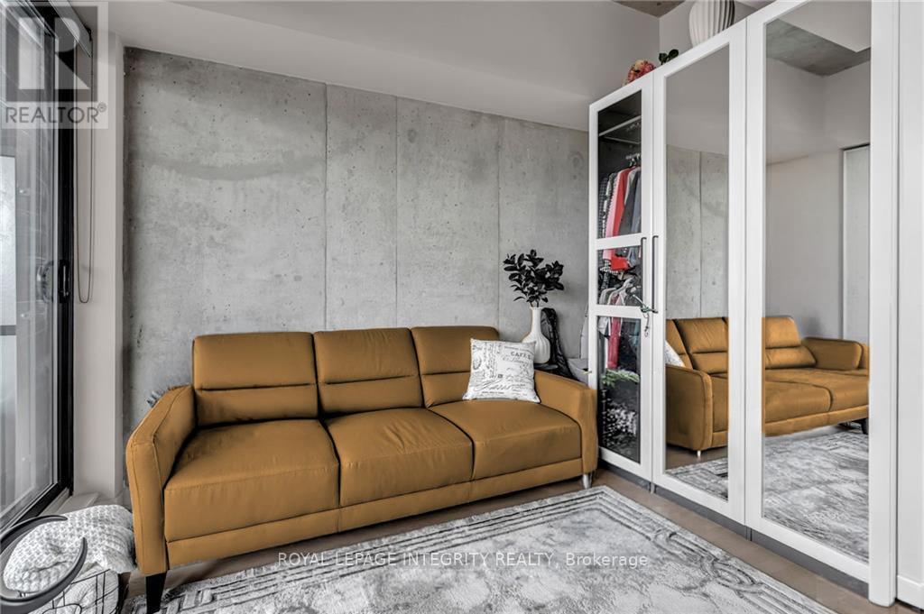 1006 - 203 Catherine Street, Ottawa, Ontario  K2P 1J5 - Photo 4 - X12992692