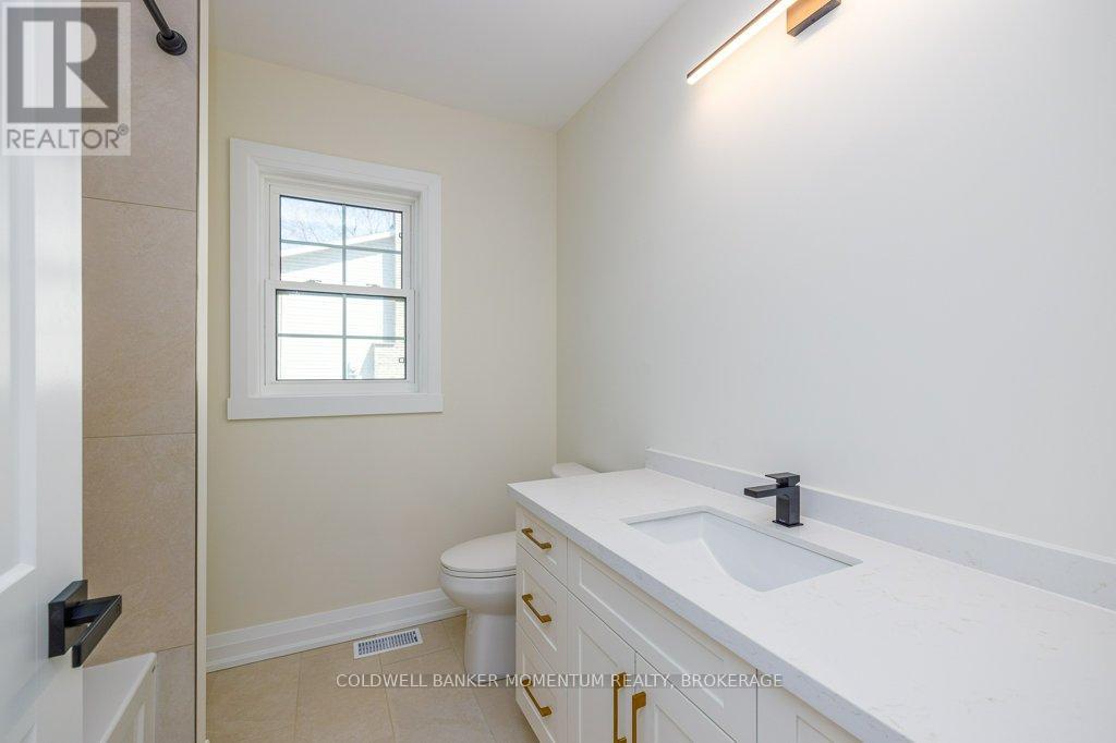 1105 Haist Street, Pelham, Ontario  L0S 1E2 - Photo 17 - X12992542