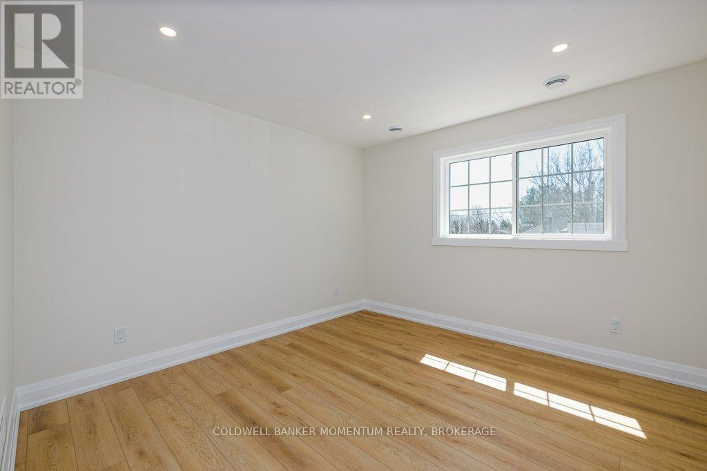 1105 Haist Street, Pelham, Ontario  L0S 1E2 - Photo 20 - X12992542