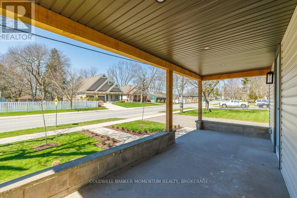 1105 Haist Street, Pelham, Ontario  L0S 1E2 - Photo 5 - X12992542