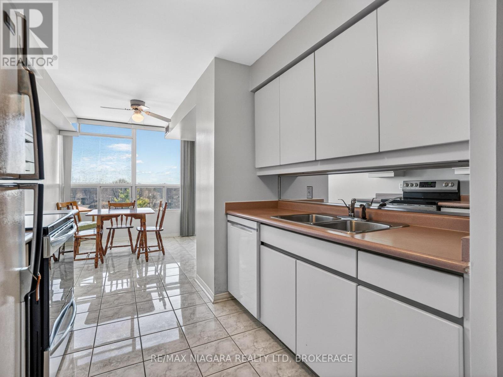 701 - 5100 Dorchester Road, Niagara Falls, Ontario  L2E 7H4 - Photo 13 - X12992582