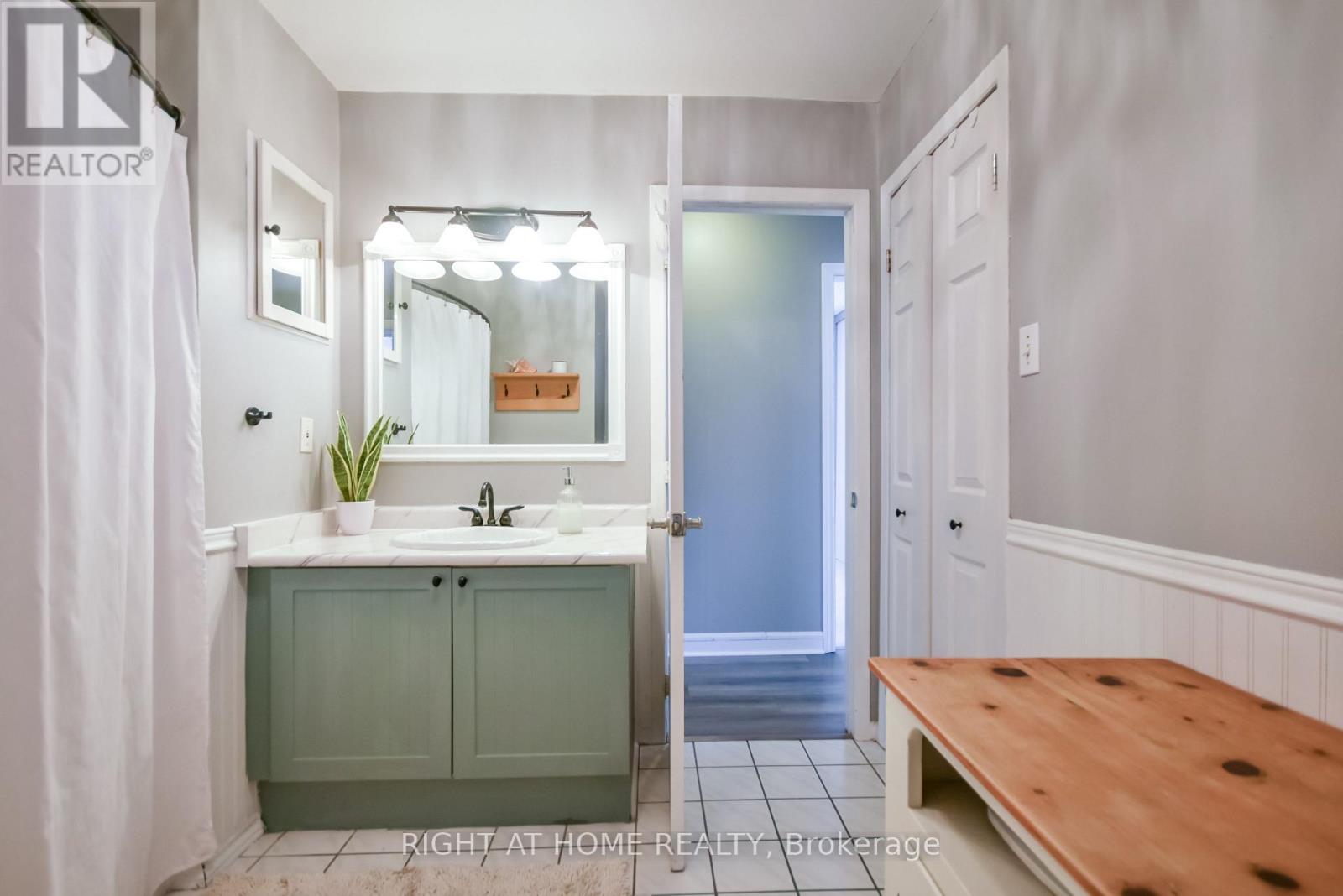 261 Crawford Street, Barrie, Ontario  L4N 6P5 - Photo 29 - S12832700