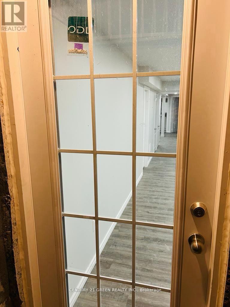 Bsmt - 808 Reece Court, Milton, Ontario  L9T 0M9 - Photo 2 - W12990404