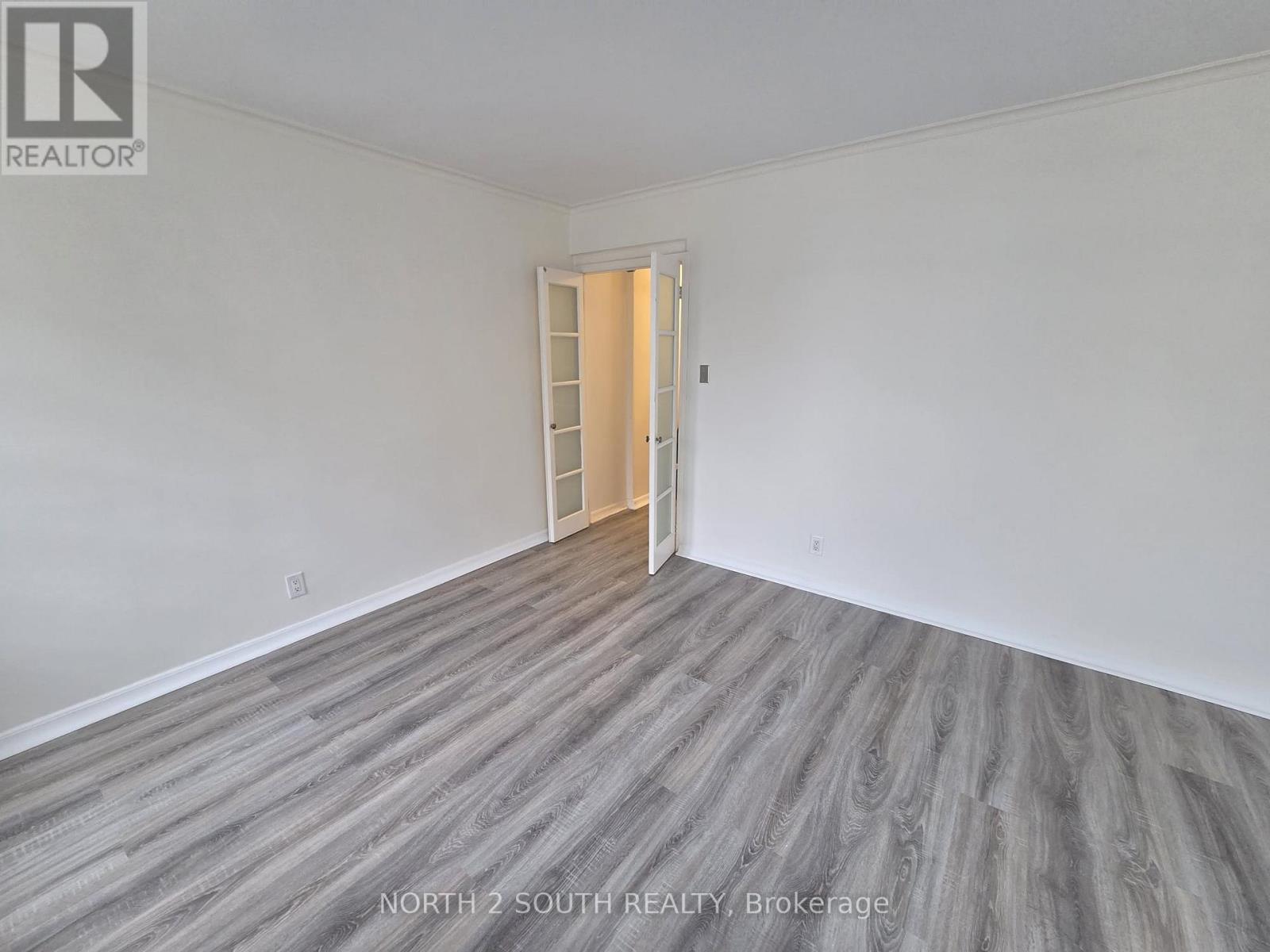 210 - 707 Eglinton Avenue W, Toronto, Ontario M5N 1C8 - Photo 12 - C12992372