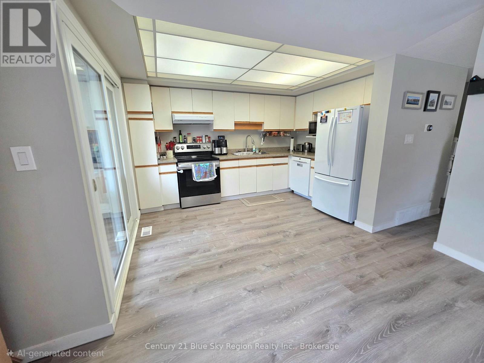 653 Tackaberry Drive, North Bay, Ontario  P1B 8R1 - Photo 11 - X12992590