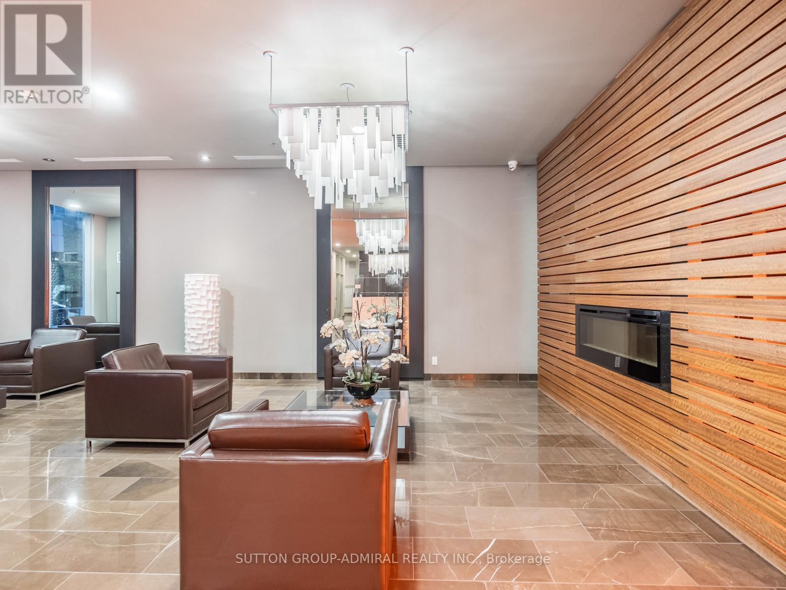 718 - 21 Nelson Street, Toronto, Ontario  M5V 3H9 - Photo 2 - C12992538