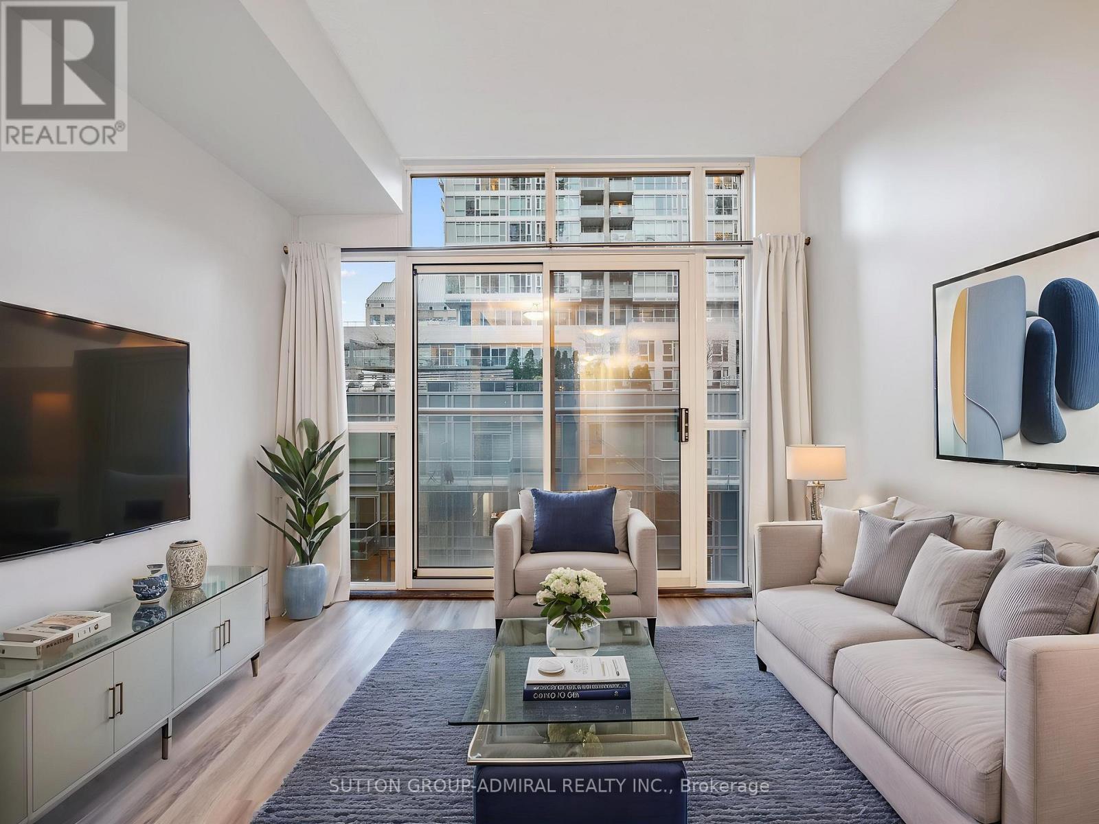 718 - 21 Nelson Street, Toronto, Ontario  M5V 3H9 - Photo 4 - C12992538