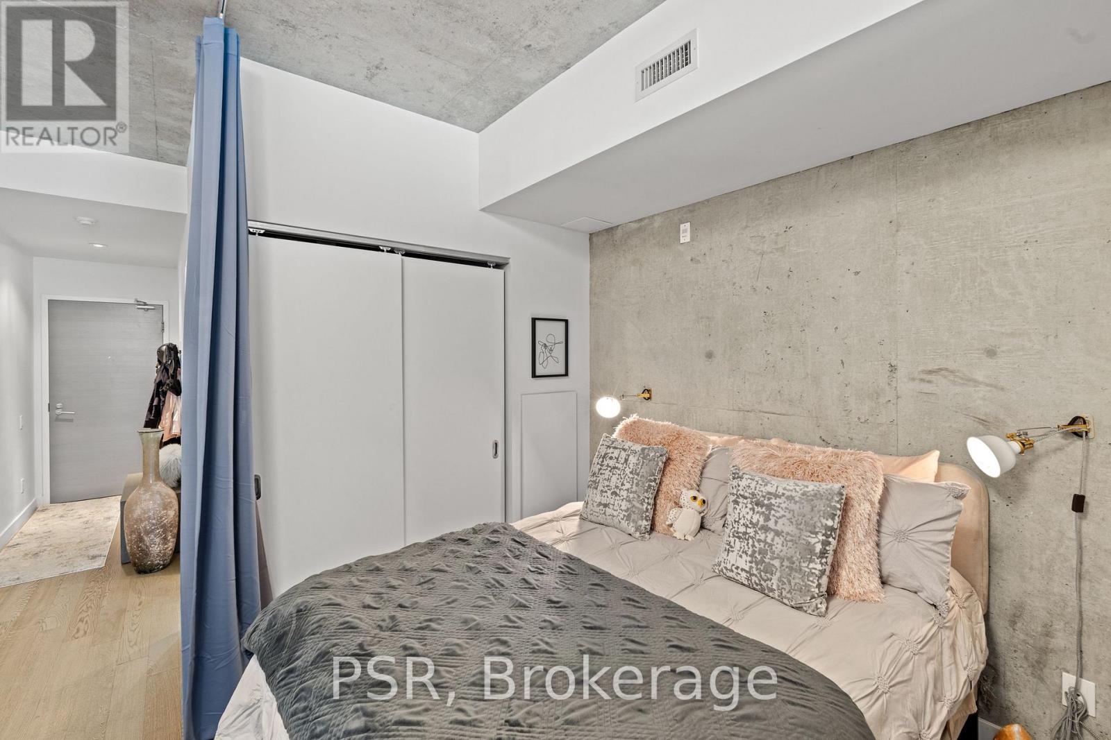 613 - 25 Stafford Street, Toronto, Ontario  M5V 0G3 - Photo 10 - C12992570