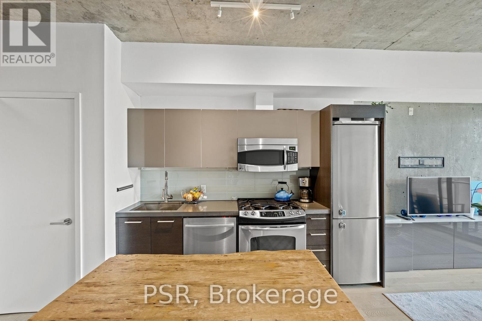 613 - 25 Stafford Street, Toronto, Ontario  M5V 0G3 - Photo 3 - C12992570