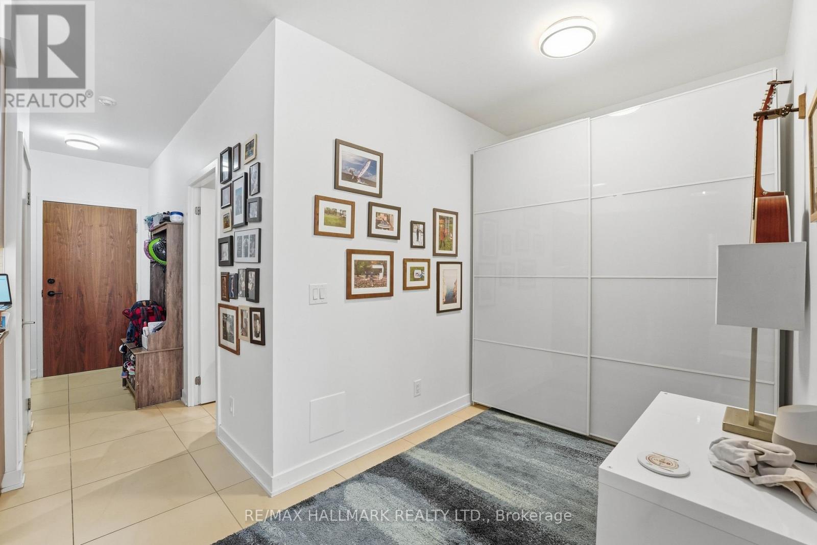 915 - 1 Market Street, Toronto, Ontario  M5E 0A2 - Photo 3 - C12992628