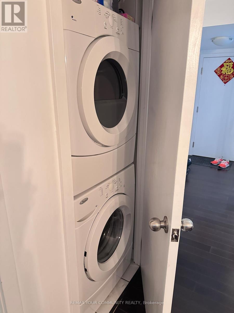 209 - 295 Adelaide Street W, Toronto, Ontario  M5V 0L4 - Photo 8 - C12992732